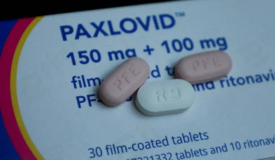 Paxlovid and Alcohol: How Long Should You Wait?