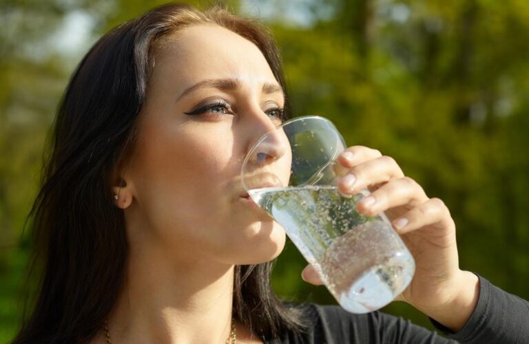 Can Tonic Water Help Alleviate Gout Pain?